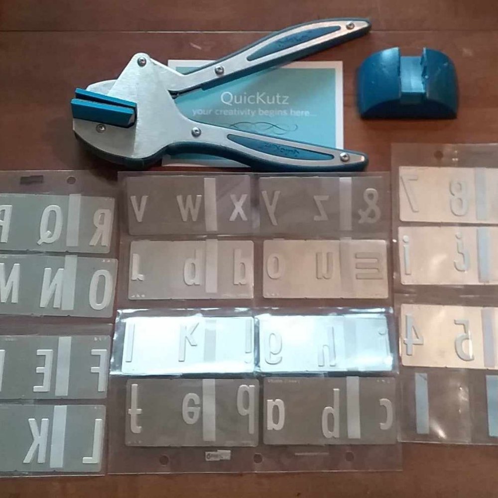 QuicKutz Squeeze Die Cutting Tool